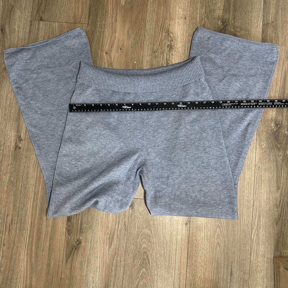Gilly Hicks Light Gray Knit Hoodie and Wide-Leg Lounge Pants Set - Picture 14 of 16